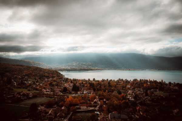 Que faire à Annecy en 3 jours : lac, vieille ville et coins plus secrets